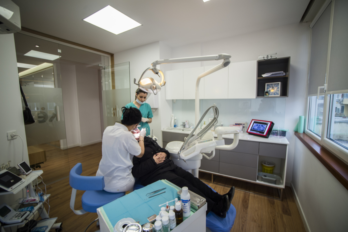 Clinica Dentale Keraj foto 7